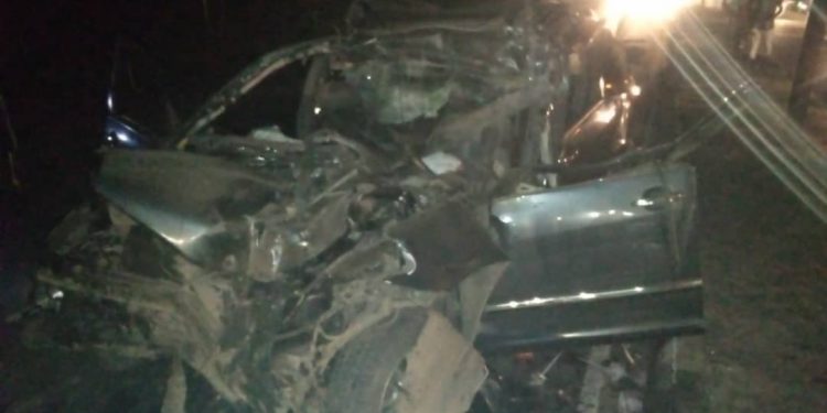 Four Die As Toyota Sienna Car Rams Into Truck In Ogun
