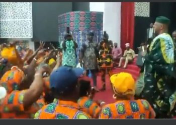 Ogun: Abiodun Hosts Plank Sellers, Tricycle Owners, Others, Harps On Prosperity