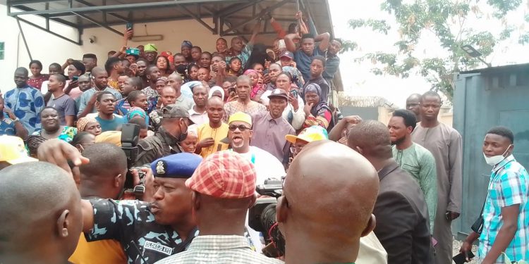 Naira Scarcity: Continue To Spend Old Notes, Abiodun Tells Ogun Residents 