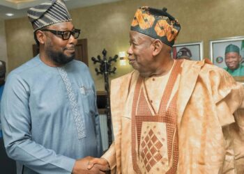Kogi Guber Poll: Ganduje Receives Yomi Awoniyi As PDP’s Ex-Deputy Governor Joins APC