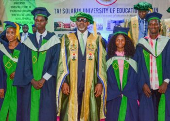 Gov Abiodun Gifts 3 Best Graduating TASUED Students N2Million Each