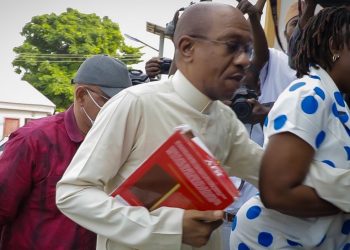 Embattled Emefiele Arrives Lagos Court For Arraignment