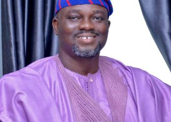 Ogun Deputy Minority Leader, Atobatele, Empowers 43 In Agricpreneur