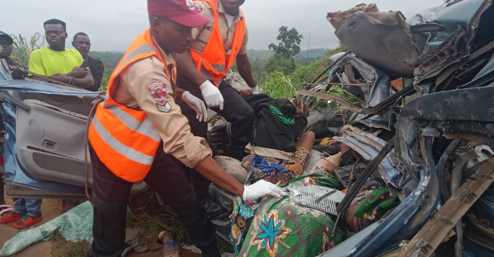 Auto Crash Kìlls 6, Injures 3 In Ogun 