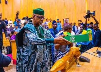 Abiodun Presents 2025 Budget Of N1.055Trn To Ogun Assembly 