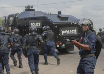 Police Storm Arepo Swampy Forest As Gunmen Abduct Retired AIG Odumosu’s Wife