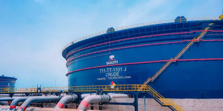 Dangote Refinery Slashes Petrol Price To N890 Per Litre