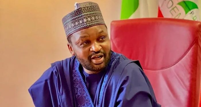 Rally: Senator LA Mocks Kaduna APC, Likens Party’s Crowd Renting To ‘Papalolo Comedy’