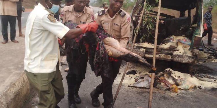 16 Burnt To Death On Abeokuta – Sagamu Expressway  – FRSC