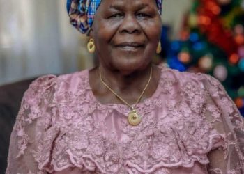 Senator Adeola Commiserates With APC National Chairman Over Mother’s Demise 