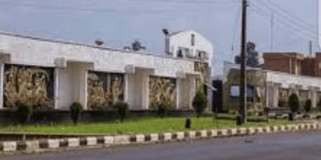 Awujale: How Desperate Can a Man Be, Gbenga Odugbesan Carpets Abimbola Onabanjo