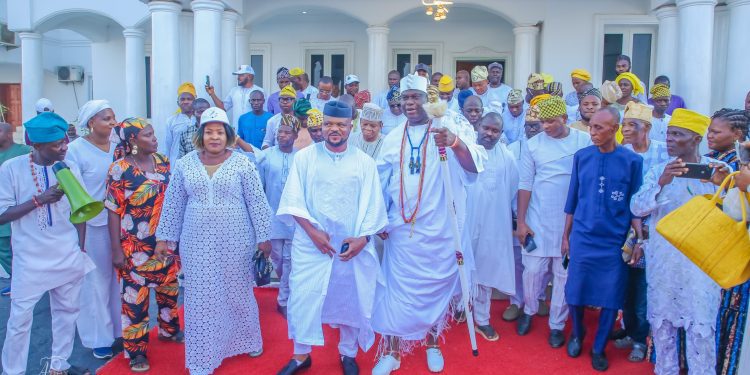 Omoluabi Movement Visits Ooni, Secures Royal Blessings Ahead Of 2027 Polls