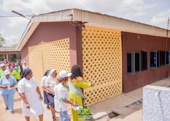 130-Year-Old Hospital Benefits As SHSOMAN North American Alumni Renovates Antenatal Clinic, Donates Equipment 