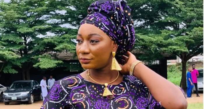 Eniola Sisi Alagbo Apologises Over Viral Threesome Video