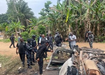 Imo Horror: Gunmen Kill Monarch, Burn Bodies of Five Victims In Renewed Deadly Attack 