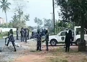 Armed Police Lay Siege to Gbenga Daniel’s Ijebu-Ode Home, Disrupt Pro-Tinubu – OGD Rally