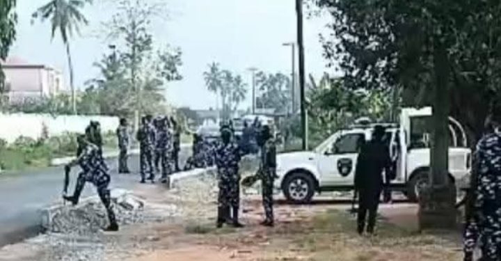 Armed Police Lay Siege to Gbenga Daniel’s Ijebu-Ode Home, Disrupt Pro-Tinubu – OGD Rally