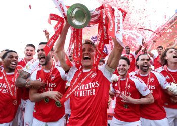 Champions Arsenal Cruise Past Palace as Teen Star Makes History
