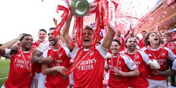 Champions Arsenal Cruise Past Palace as Teen Star Makes History