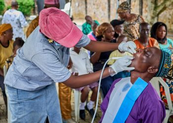 EID – el – Kabir: Oba Odugbemi Earns Praise For Free Dental Outreach In Lisa Community