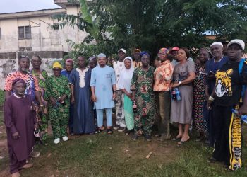 Akintunde Meets Iperu Ward 5 Leaders, Emphasises Unity, Progress For APC In Ikenne Ahead 2027 Polls