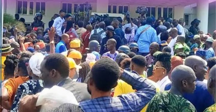 Federal Workers Insist on ₦300,000 Minimum Wage, Reject Govt’s ‘Admission Without Action,’ Confirm Nationwide Protest