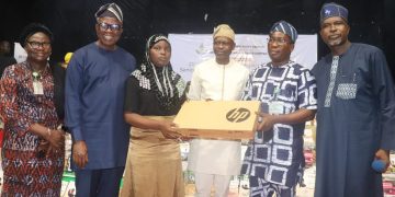 Senator Salisu Empowers 1,000 Ogun Central Students, Rewards WASSCE Best Performers