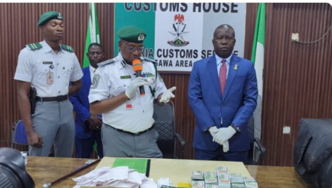EFCC Begins Probe of Man Arrested with $265,000 at Kano Airport
