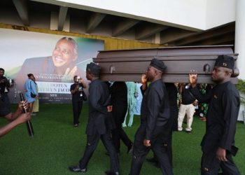 Family, Friends, Colleagues, Bid Emotional Farewell as Olu Jacobs is Laid to Rest 