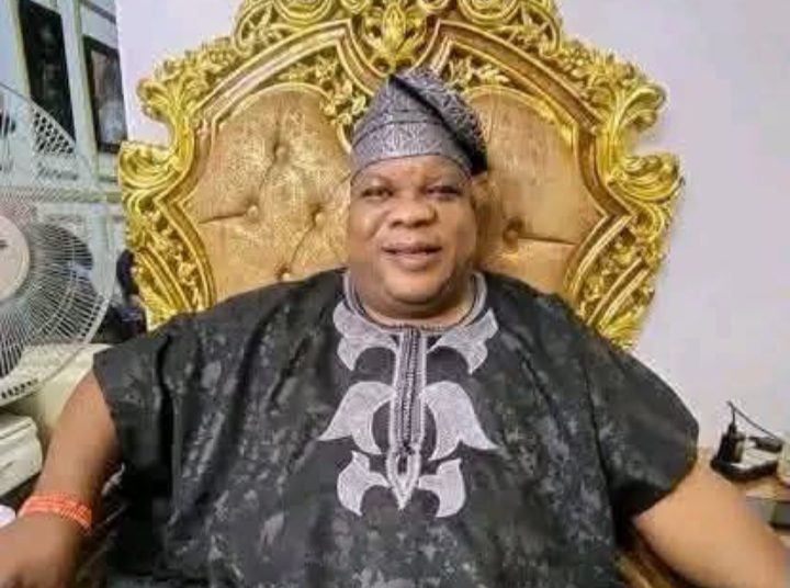 Ogun Gov’t Suspends Eselu, Orders Monarch Out of Palace Over Political Activities