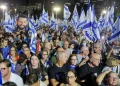 Thousands of Israelis Rush Home For Crucial Vote To Unseat Netanyahu