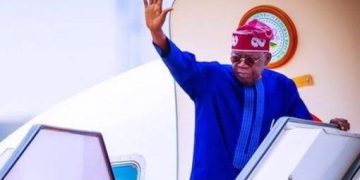 Tinubu Off to Makkah For Umrah, to Pray For Nigeria